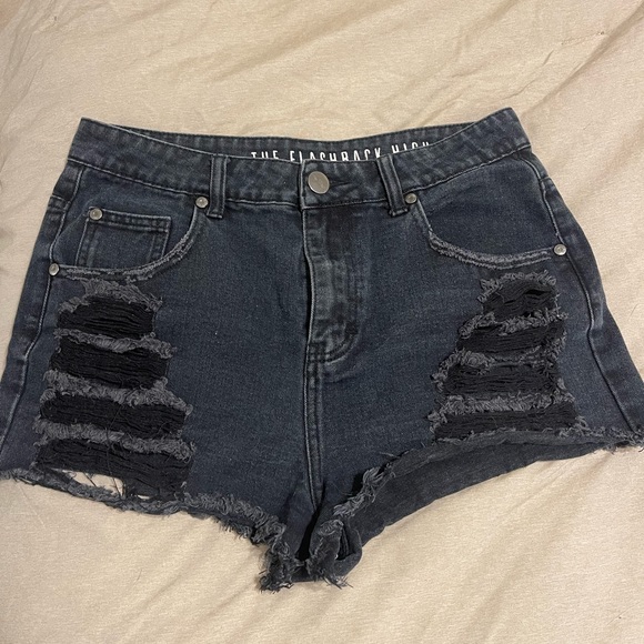Cotton On Pants - Distressed black jean shorts